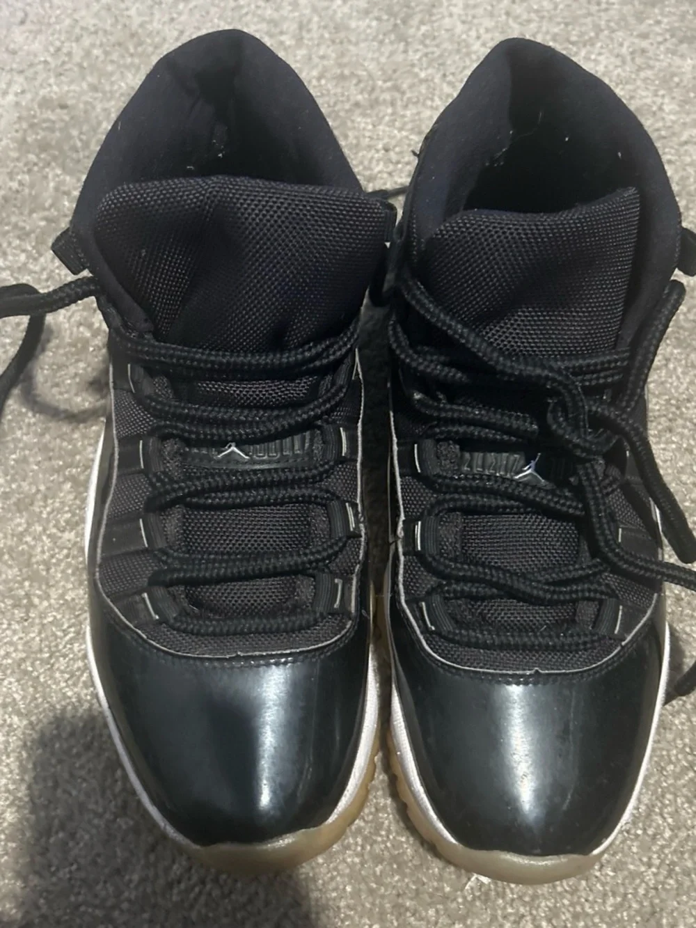 Jordan Men's Black and Gum Basketball Sneakers